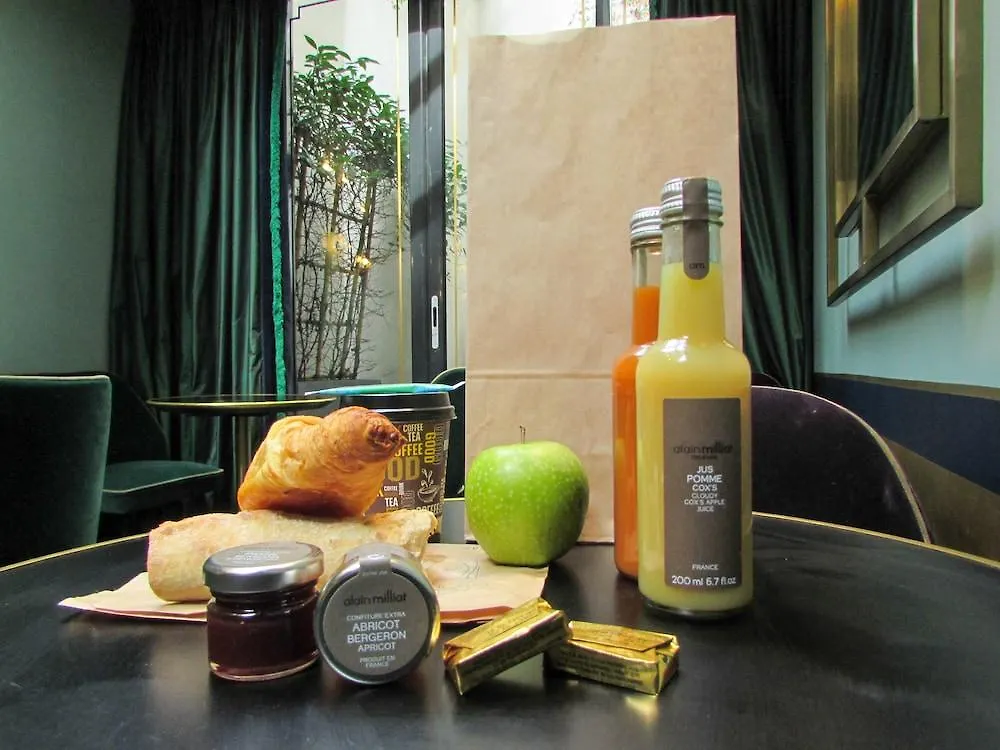 Maison Nabis By Happyculture 4* Paris